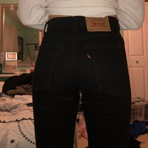 VINTAGE BLACK LEVI BOYFRIEND JEANS
